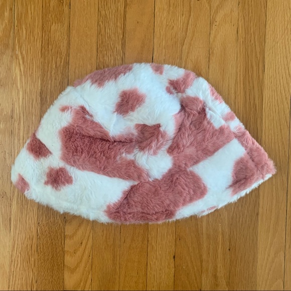 Pink white cow print bucket hat ( fur fluffy) - Picture 3 of 7